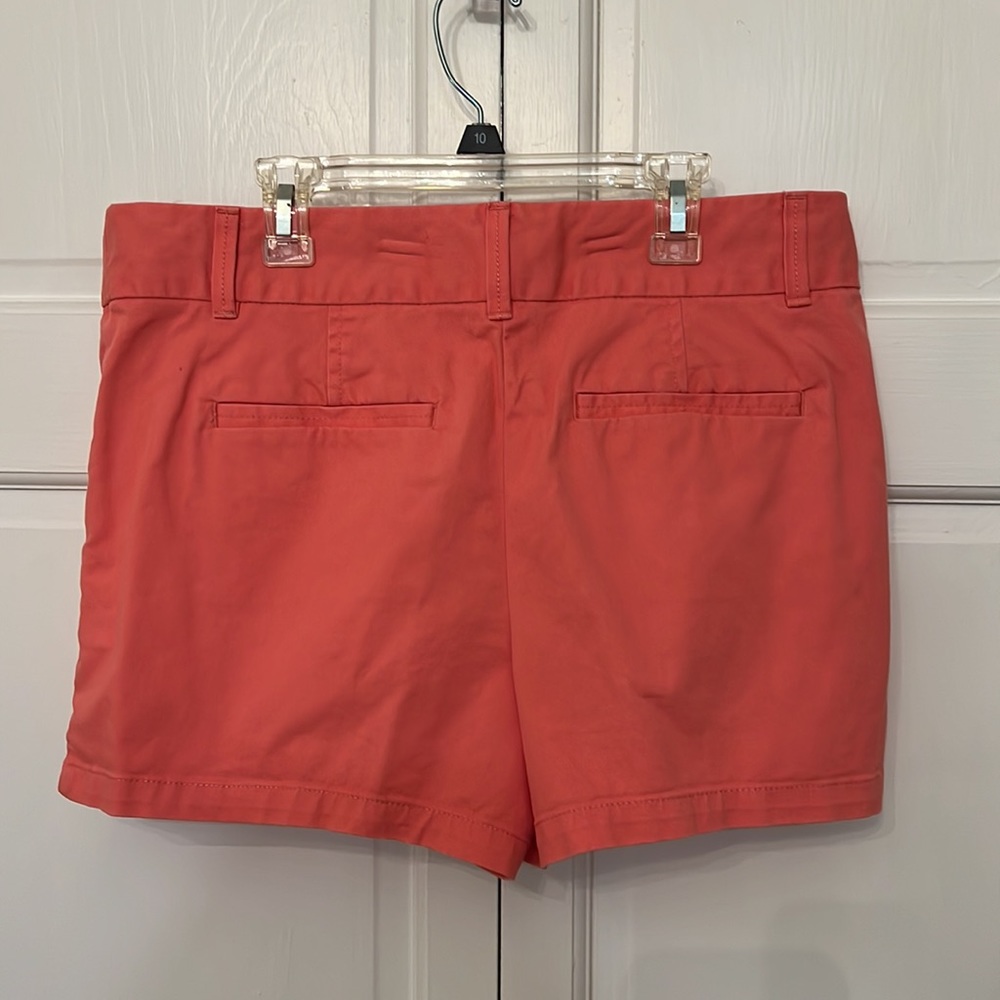 Ann Taylor Loft Riviera Short - Picture 6 of 6